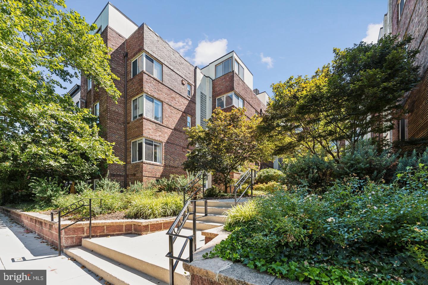 5401 9TH ST NW #301, WASHINGTON, District Of Columbia 20011, 2 Bedrooms Bedrooms, ,2 BathroomsBathrooms,Residential,For sale,5401 9TH ST NW #301,DCDC2198050 MLS # DCDC2198050