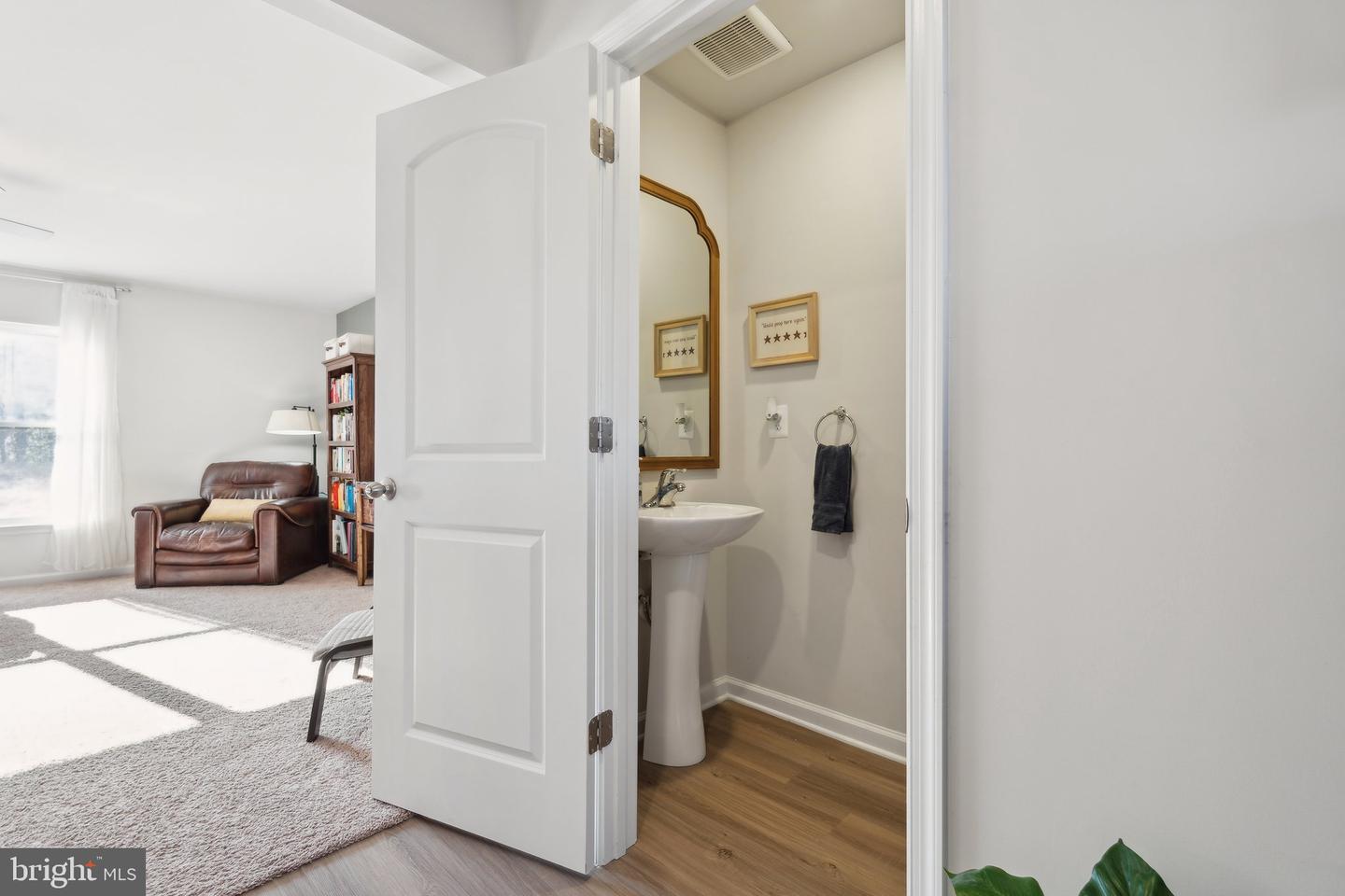 17098 ROLLINS RD, BOWLING GREEN, Virginia 22427, 3 Bedrooms Bedrooms, 10 Rooms Rooms,2 BathroomsBathrooms,Residential,For sale,17098 ROLLINS RD,VACV2008088 MLS # VACV2008088