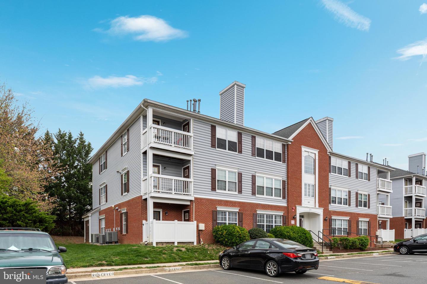 631 CONSTELLATION SQ SE #A, LEESBURG, Virginia 20175, 2 Bedrooms Bedrooms, ,2 BathroomsBathrooms,Residential,For sale,631 CONSTELLATION SQ SE #A,VALO2095136 MLS # VALO2095136