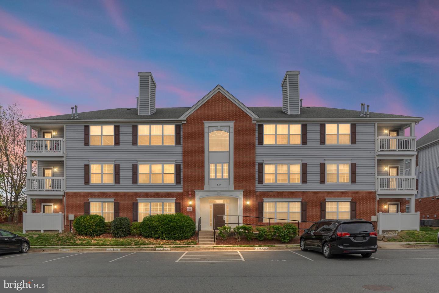 631 CONSTELLATION SQ SE #A, LEESBURG, Virginia 20175, 2 Bedrooms Bedrooms, ,2 BathroomsBathrooms,Residential,For sale,631 CONSTELLATION SQ SE #A,VALO2095136 MLS # VALO2095136