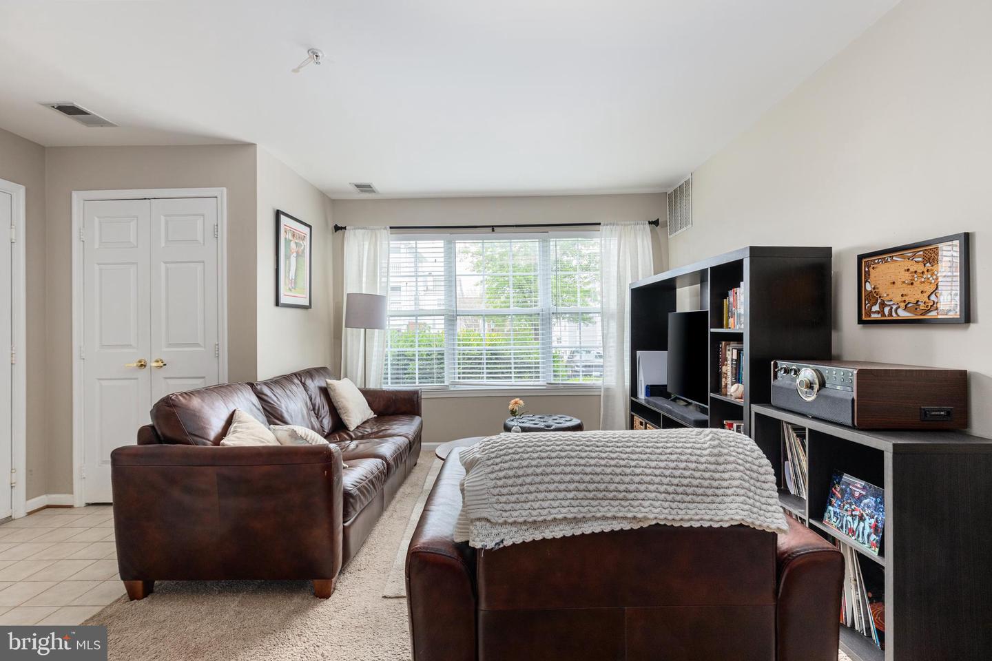 631 CONSTELLATION SQ SE #A, LEESBURG, Virginia 20175, 2 Bedrooms Bedrooms, ,2 BathroomsBathrooms,Residential,For sale,631 CONSTELLATION SQ SE #A,VALO2095136 MLS # VALO2095136