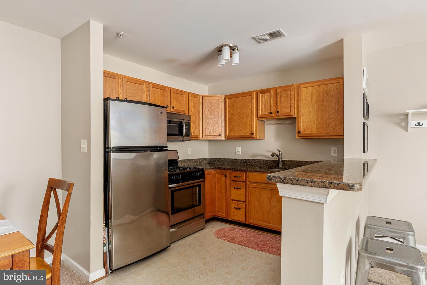 631 CONSTELLATION SQ SE #A, LEESBURG, Virginia 20175, 2 Bedrooms Bedrooms, ,2 BathroomsBathrooms,Residential,For sale,631 CONSTELLATION SQ SE #A,VALO2095136 MLS # VALO2095136
