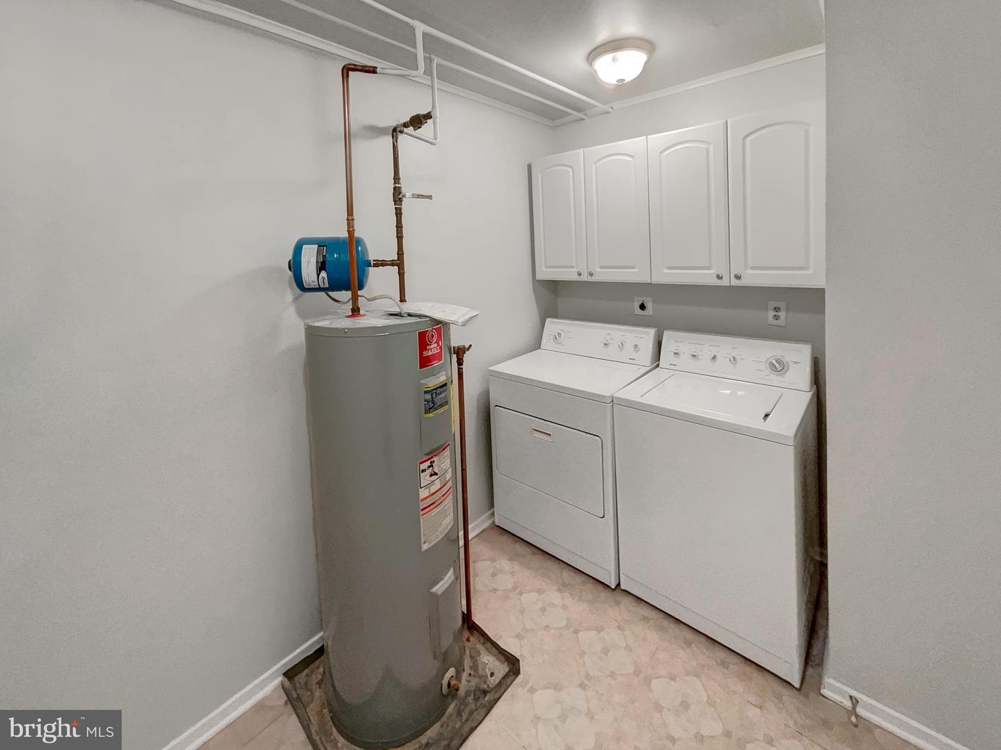 549 FLORIDA AVE #204, HERNDON, Virginia 20170, 2 Bedrooms Bedrooms, ,2 BathroomsBathrooms,Residential,For sale,549 FLORIDA AVE #204,VAFX2237552 MLS # VAFX2237552