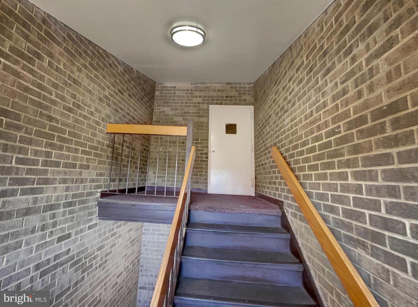 549 FLORIDA AVE #204, HERNDON, Virginia 20170, 2 Bedrooms Bedrooms, ,2 BathroomsBathrooms,Residential,For sale,549 FLORIDA AVE #204,VAFX2237552 MLS # VAFX2237552