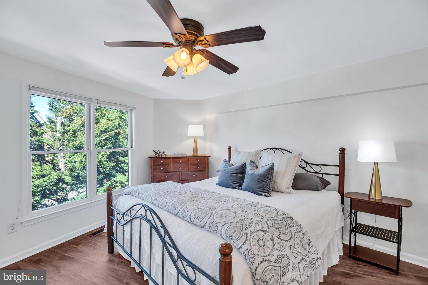 6190 LITTLE VALLEY WAY, ALEXANDRIA, Virginia 22310, 2 Bedrooms Bedrooms, ,2 BathroomsBathrooms,Residential,For sale,6190 LITTLE VALLEY WAY,VAFX2237566 MLS # VAFX2237566