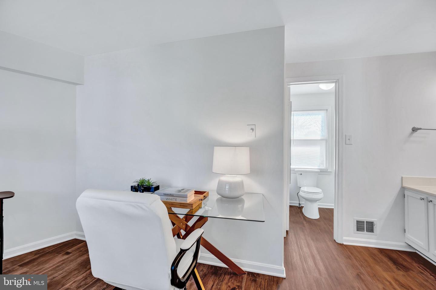 6190 LITTLE VALLEY WAY, ALEXANDRIA, Virginia 22310, 2 Bedrooms Bedrooms, ,2 BathroomsBathrooms,Residential,For sale,6190 LITTLE VALLEY WAY,VAFX2237566 MLS # VAFX2237566