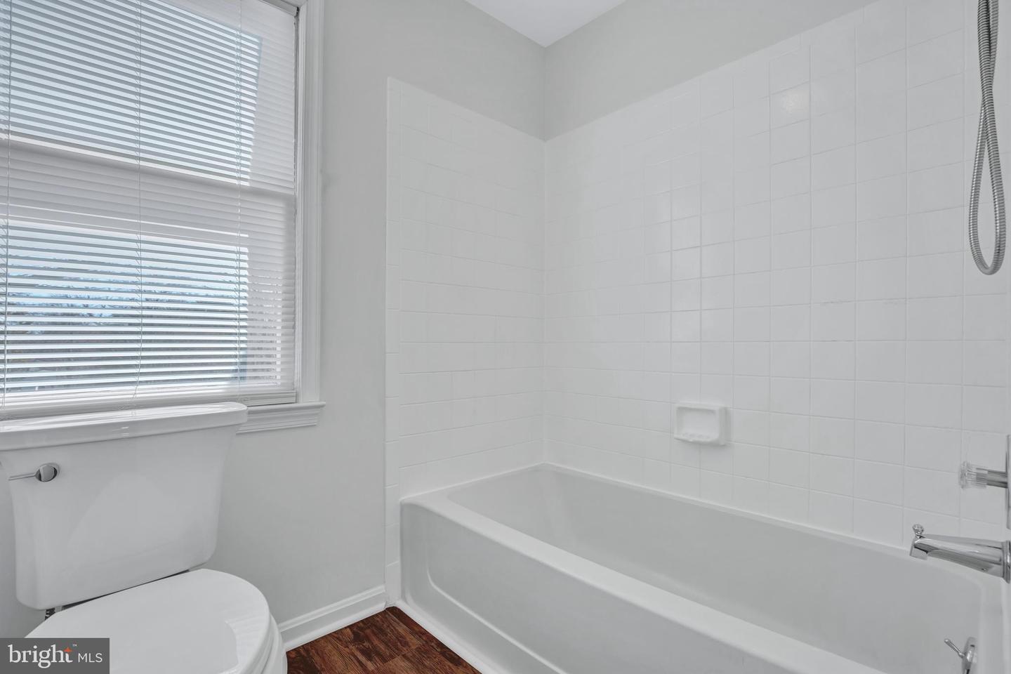 6190 LITTLE VALLEY WAY, ALEXANDRIA, Virginia 22310, 2 Bedrooms Bedrooms, ,2 BathroomsBathrooms,Residential,For sale,6190 LITTLE VALLEY WAY,VAFX2237566 MLS # VAFX2237566