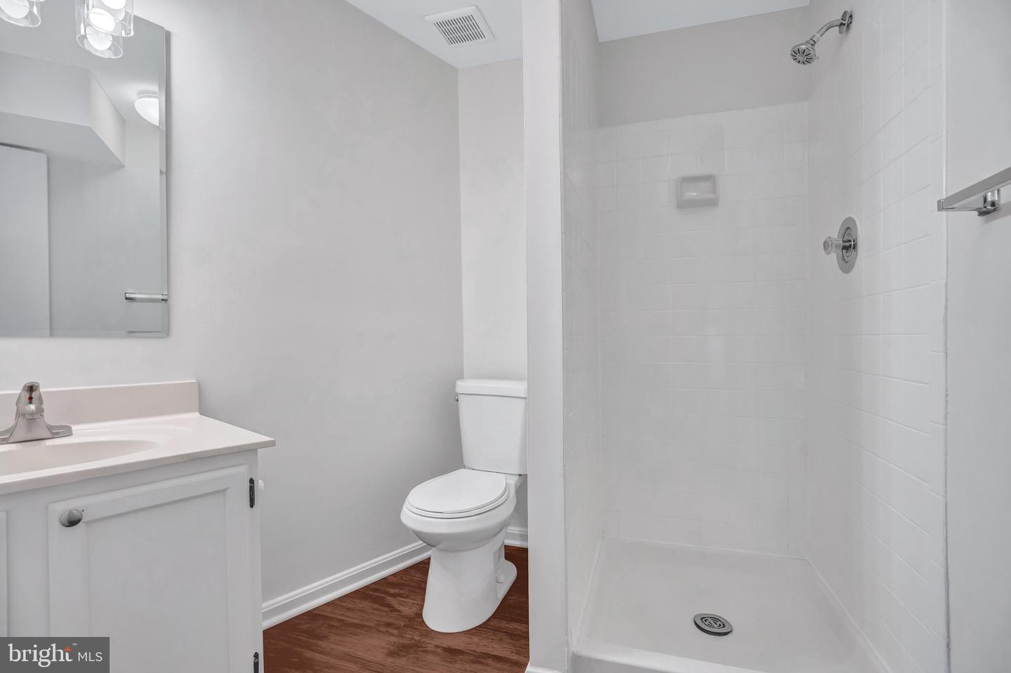 6190 LITTLE VALLEY WAY, ALEXANDRIA, Virginia 22310, 2 Bedrooms Bedrooms, ,2 BathroomsBathrooms,Residential,For sale,6190 LITTLE VALLEY WAY,VAFX2237566 MLS # VAFX2237566