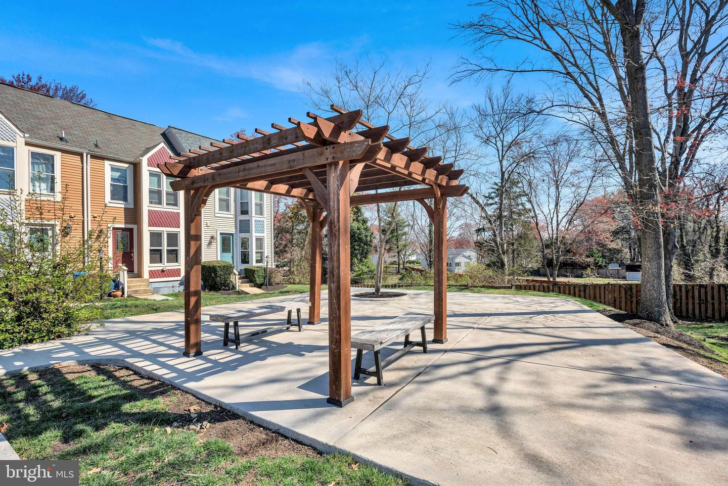 6190 LITTLE VALLEY WAY, ALEXANDRIA, Virginia 22310, 2 Bedrooms Bedrooms, ,2 BathroomsBathrooms,Residential,For sale,6190 LITTLE VALLEY WAY,VAFX2237566 MLS # VAFX2237566