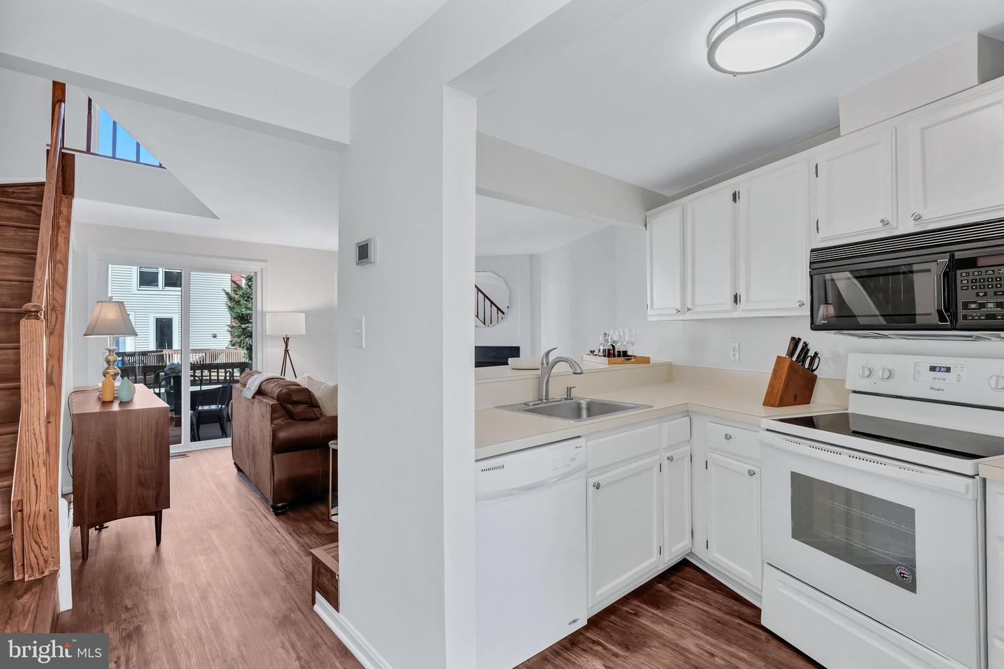 6190 LITTLE VALLEY WAY, ALEXANDRIA, Virginia 22310, 2 Bedrooms Bedrooms, ,2 BathroomsBathrooms,Residential,For sale,6190 LITTLE VALLEY WAY,VAFX2237566 MLS # VAFX2237566