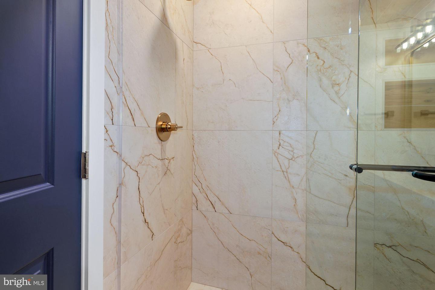 1808 ONTARIO PL NW #2, WASHINGTON, District Of Columbia 20009, 3 Bedrooms Bedrooms, ,3 BathroomsBathrooms,Residential,For sale,1808 ONTARIO PL NW #2,DCDC2198074 MLS # DCDC2198074