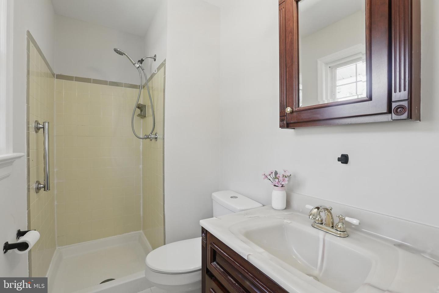 21 RIDGEMORE CIR, FREDERICKSBURG, Virginia 22405, 3 Bedrooms Bedrooms, ,3 BathroomsBathrooms,Residential,For sale,21 RIDGEMORE CIR,VAST2038354 MLS # VAST2038354