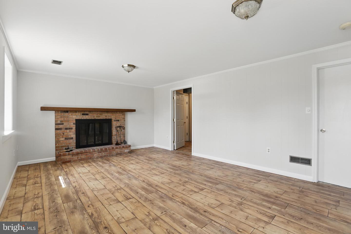 21 RIDGEMORE CIR, FREDERICKSBURG, Virginia 22405, 3 Bedrooms Bedrooms, ,3 BathroomsBathrooms,Residential,For sale,21 RIDGEMORE CIR,VAST2038354 MLS # VAST2038354