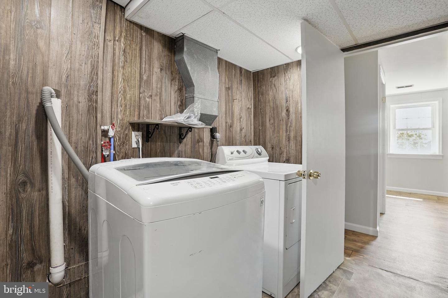 21 RIDGEMORE CIR, FREDERICKSBURG, Virginia 22405, 3 Bedrooms Bedrooms, ,3 BathroomsBathrooms,Residential,For sale,21 RIDGEMORE CIR,VAST2038354 MLS # VAST2038354