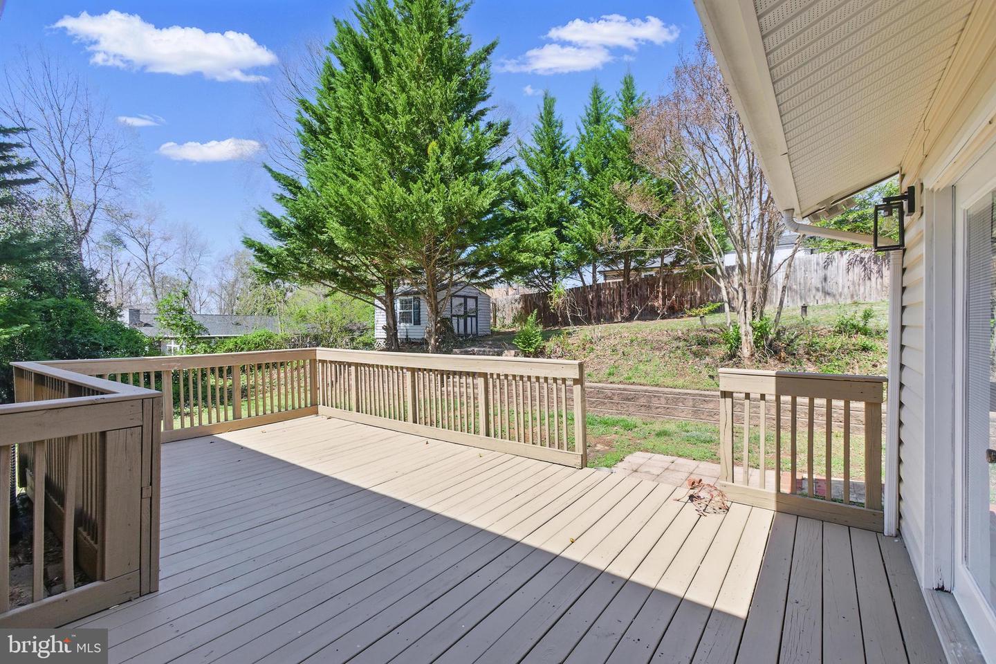 21 RIDGEMORE CIR, FREDERICKSBURG, Virginia 22405, 3 Bedrooms Bedrooms, ,3 BathroomsBathrooms,Residential,For sale,21 RIDGEMORE CIR,VAST2038354 MLS # VAST2038354