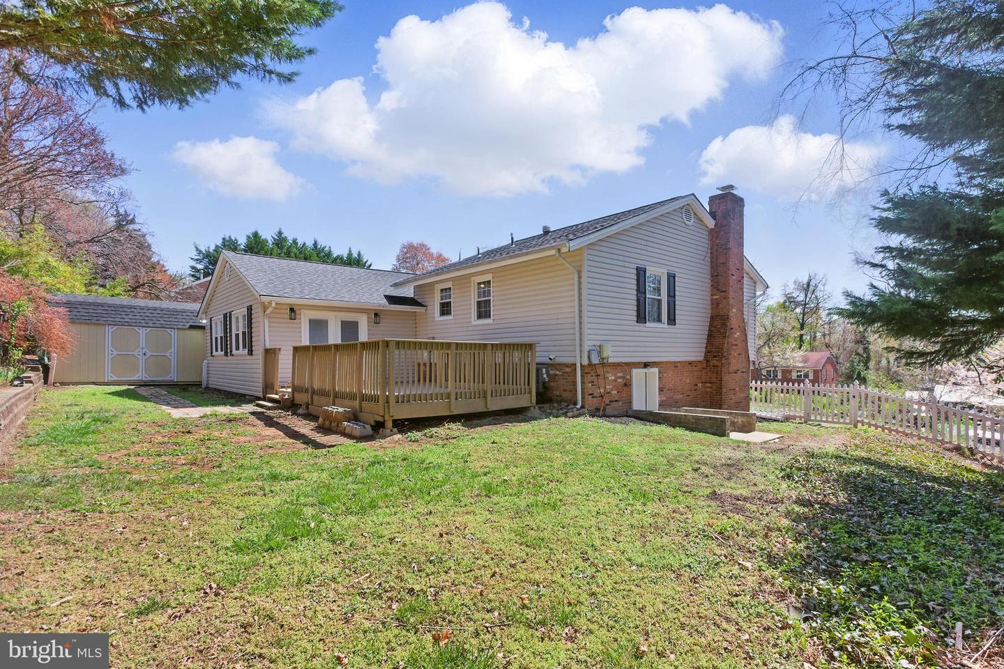 21 RIDGEMORE CIR, FREDERICKSBURG, Virginia 22405, 3 Bedrooms Bedrooms, ,3 BathroomsBathrooms,Residential,For sale,21 RIDGEMORE CIR,VAST2038354 MLS # VAST2038354