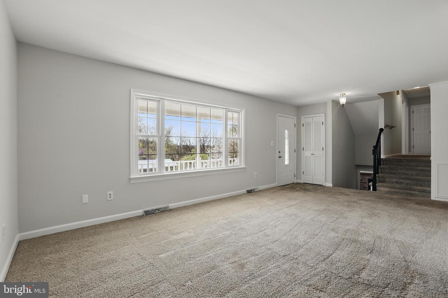 21 RIDGEMORE CIR, FREDERICKSBURG, Virginia 22405, 3 Bedrooms Bedrooms, ,3 BathroomsBathrooms,Residential,For sale,21 RIDGEMORE CIR,VAST2038354 MLS # VAST2038354