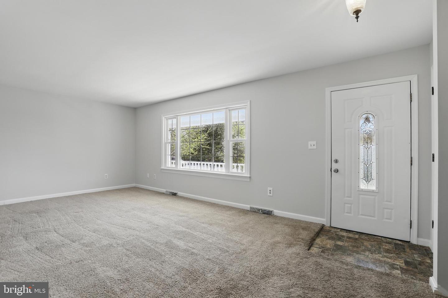 21 RIDGEMORE CIR, FREDERICKSBURG, Virginia 22405, 3 Bedrooms Bedrooms, ,3 BathroomsBathrooms,Residential,For sale,21 RIDGEMORE CIR,VAST2038354 MLS # VAST2038354