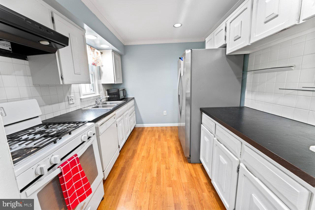14526 FULLERTON RD, WOODBRIDGE, Virginia 22193, 4 Bedrooms Bedrooms, ,2 BathroomsBathrooms,Residential,For sale,14526 FULLERTON RD,VAPW2093450 MLS # VAPW2093450