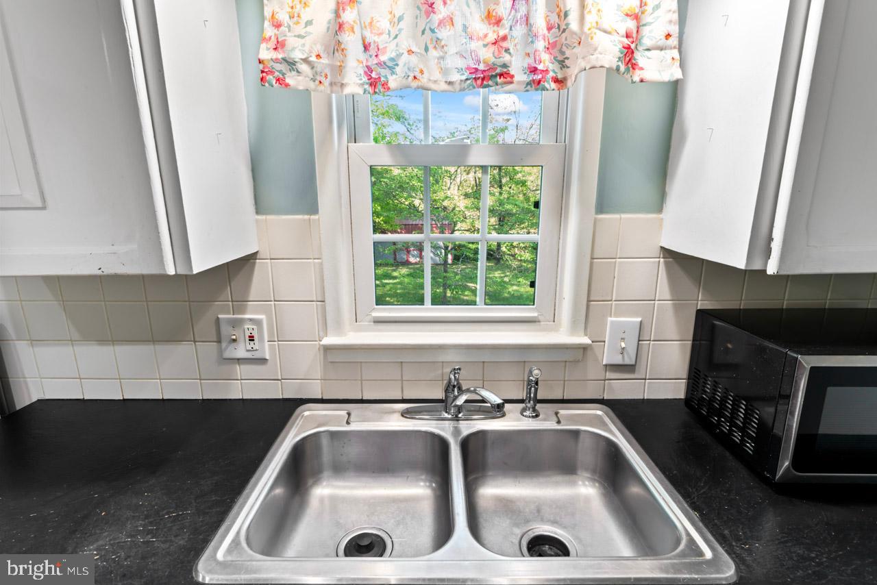 14526 FULLERTON RD, WOODBRIDGE, Virginia 22193, 4 Bedrooms Bedrooms, ,2 BathroomsBathrooms,Residential,For sale,14526 FULLERTON RD,VAPW2093450 MLS # VAPW2093450
