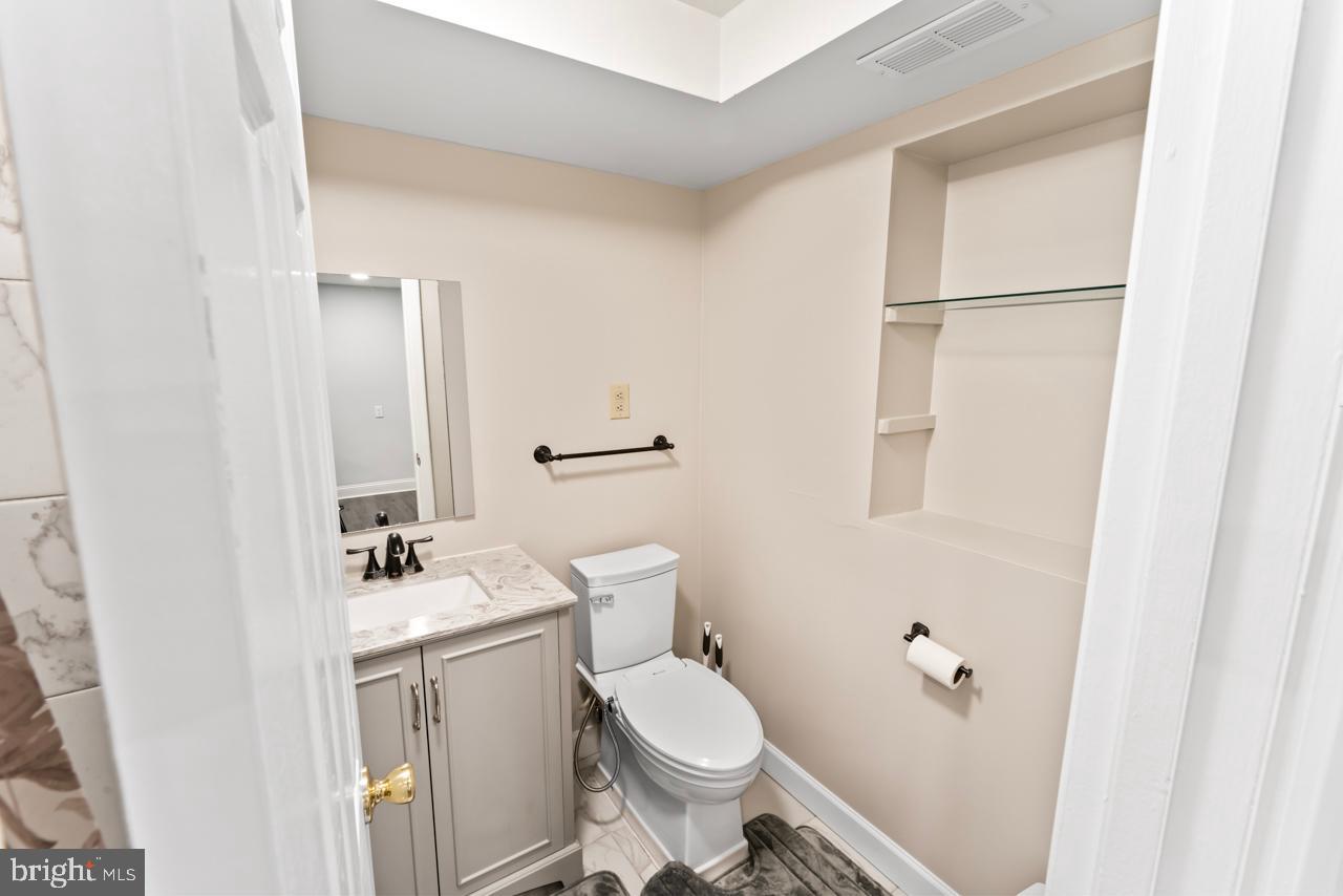 14526 FULLERTON RD, WOODBRIDGE, Virginia 22193, 4 Bedrooms Bedrooms, ,2 BathroomsBathrooms,Residential,For sale,14526 FULLERTON RD,VAPW2093450 MLS # VAPW2093450