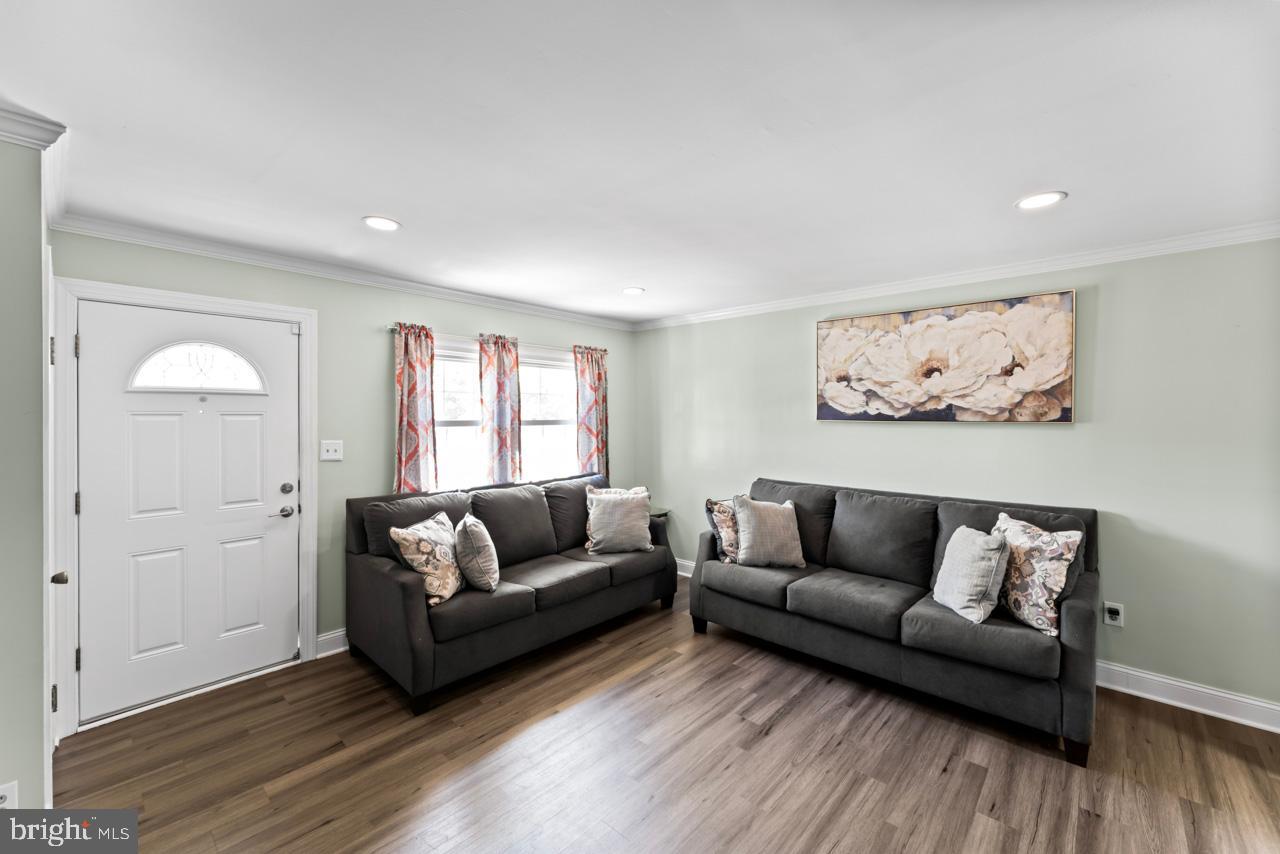 14526 FULLERTON RD, WOODBRIDGE, Virginia 22193, 4 Bedrooms Bedrooms, ,2 BathroomsBathrooms,Residential,For sale,14526 FULLERTON RD,VAPW2093450 MLS # VAPW2093450