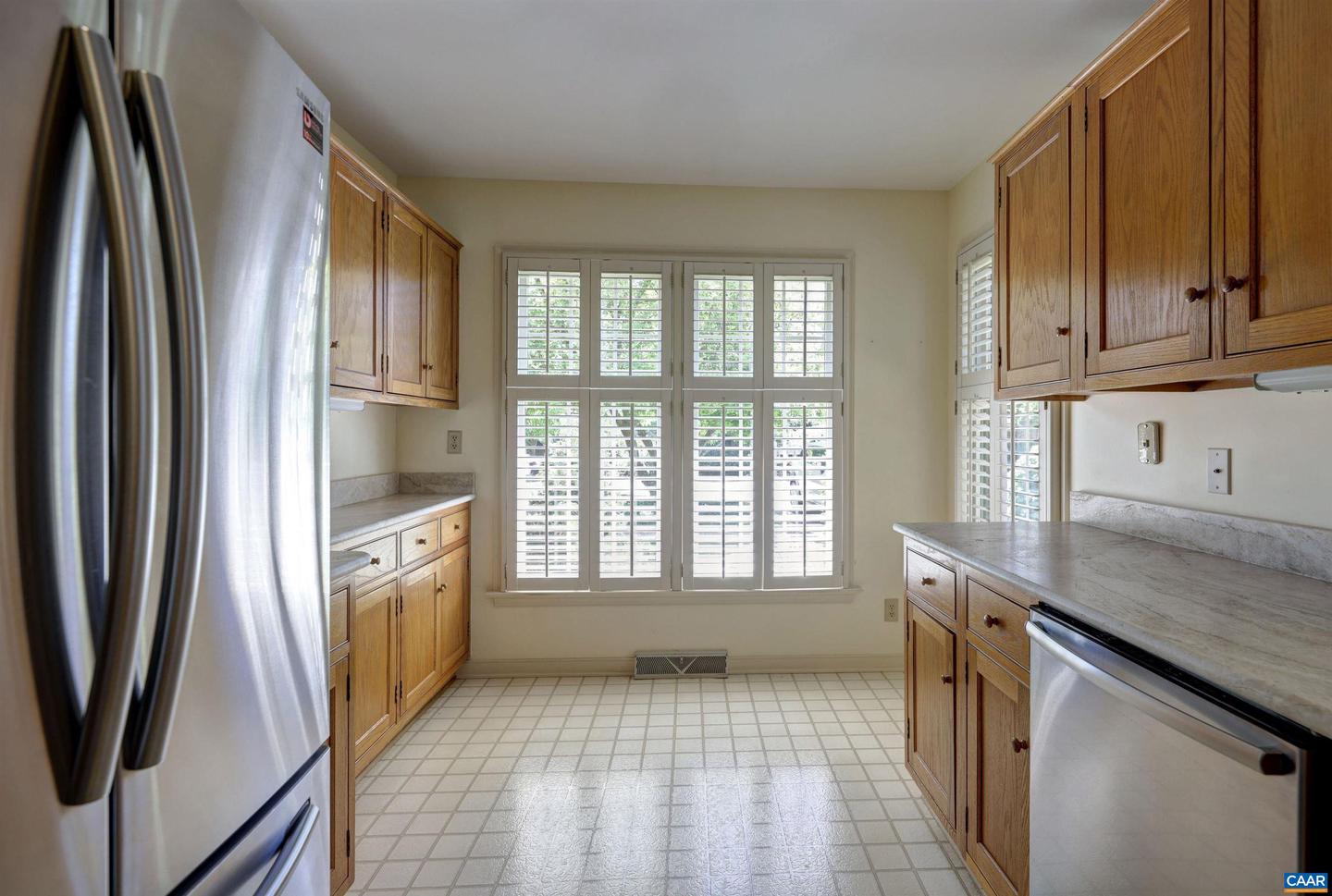 560 WORTHINGTON DR, CHARLOTTESVILLE, Virginia 22903, 2 Bedrooms Bedrooms, ,2 BathroomsBathrooms,Residential,For sale,560 WORTHINGTON DR,663872 MLS # 663872