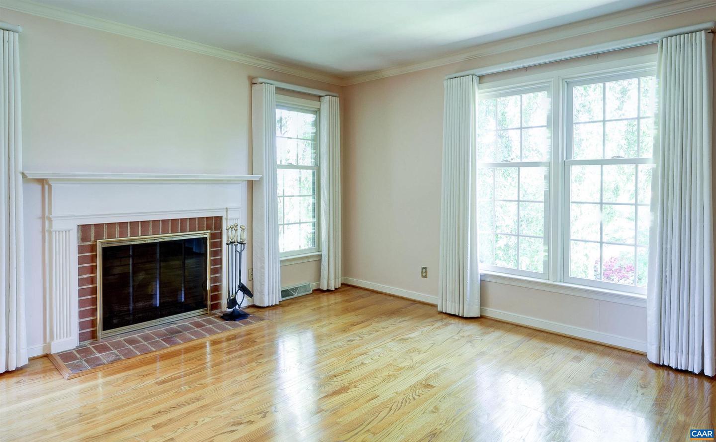 560 WORTHINGTON DR, CHARLOTTESVILLE, Virginia 22903, 2 Bedrooms Bedrooms, ,2 BathroomsBathrooms,Residential,For sale,560 WORTHINGTON DR,663872 MLS # 663872