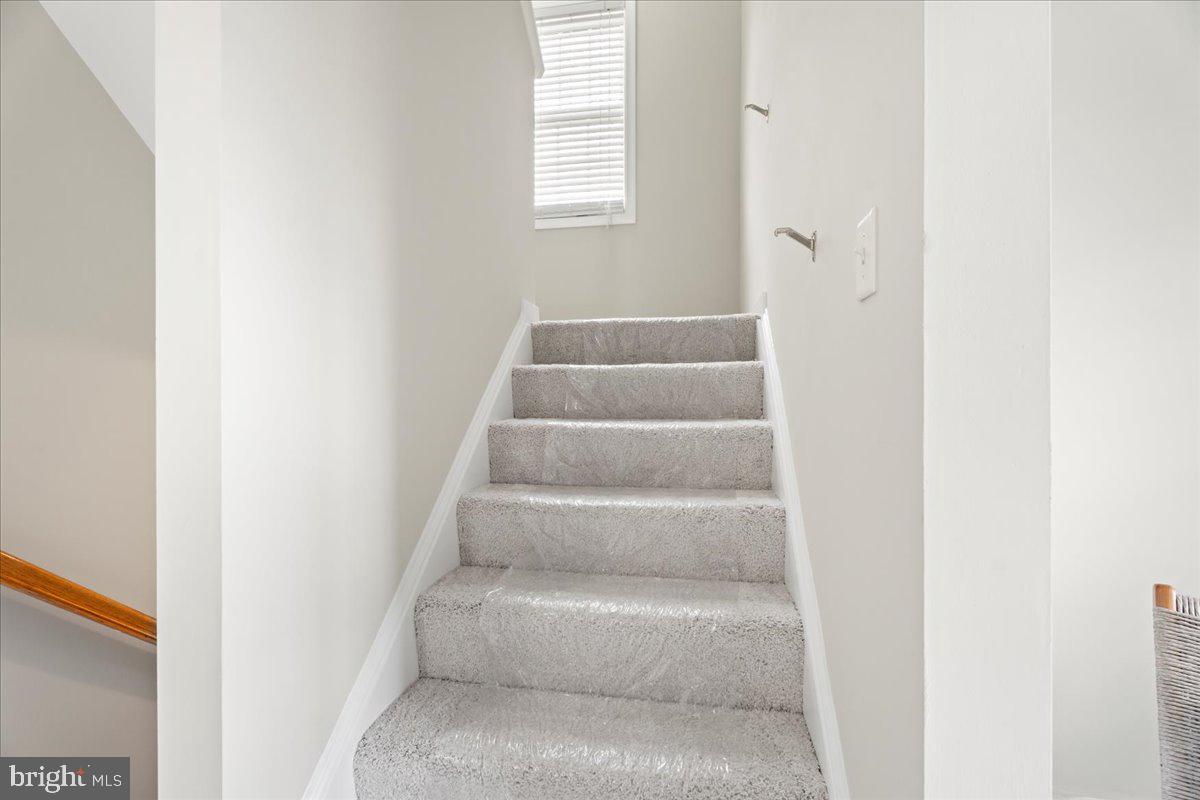 10418 BRYNMORE DR, NORTH CHESTERFIELD, Virginia 23224, 5 Bedrooms Bedrooms, ,3 BathroomsBathrooms,Residential,For sale,10418 BRYNMORE DR,VACF2001128 MLS # VACF2001128