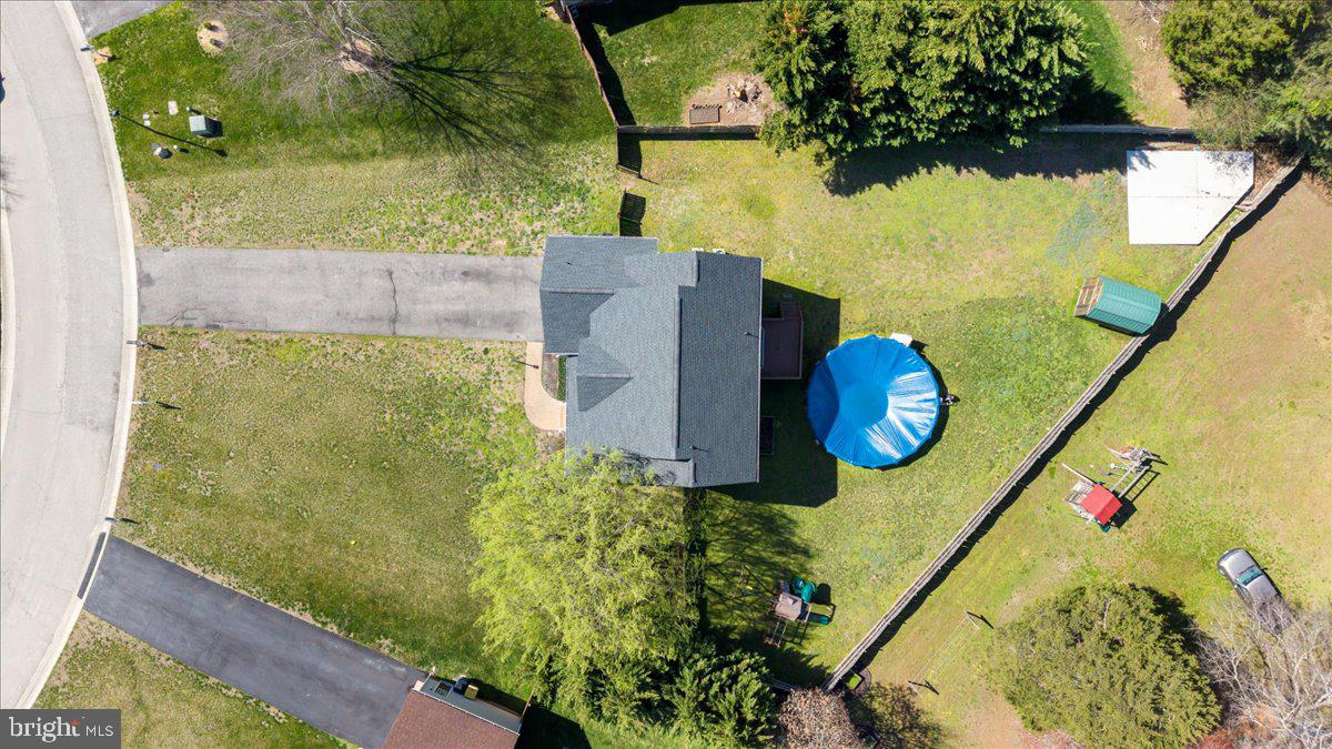 10418 BRYNMORE DR, NORTH CHESTERFIELD, Virginia 23224, 5 Bedrooms Bedrooms, ,3 BathroomsBathrooms,Residential,For sale,10418 BRYNMORE DR,VACF2001128 MLS # VACF2001128