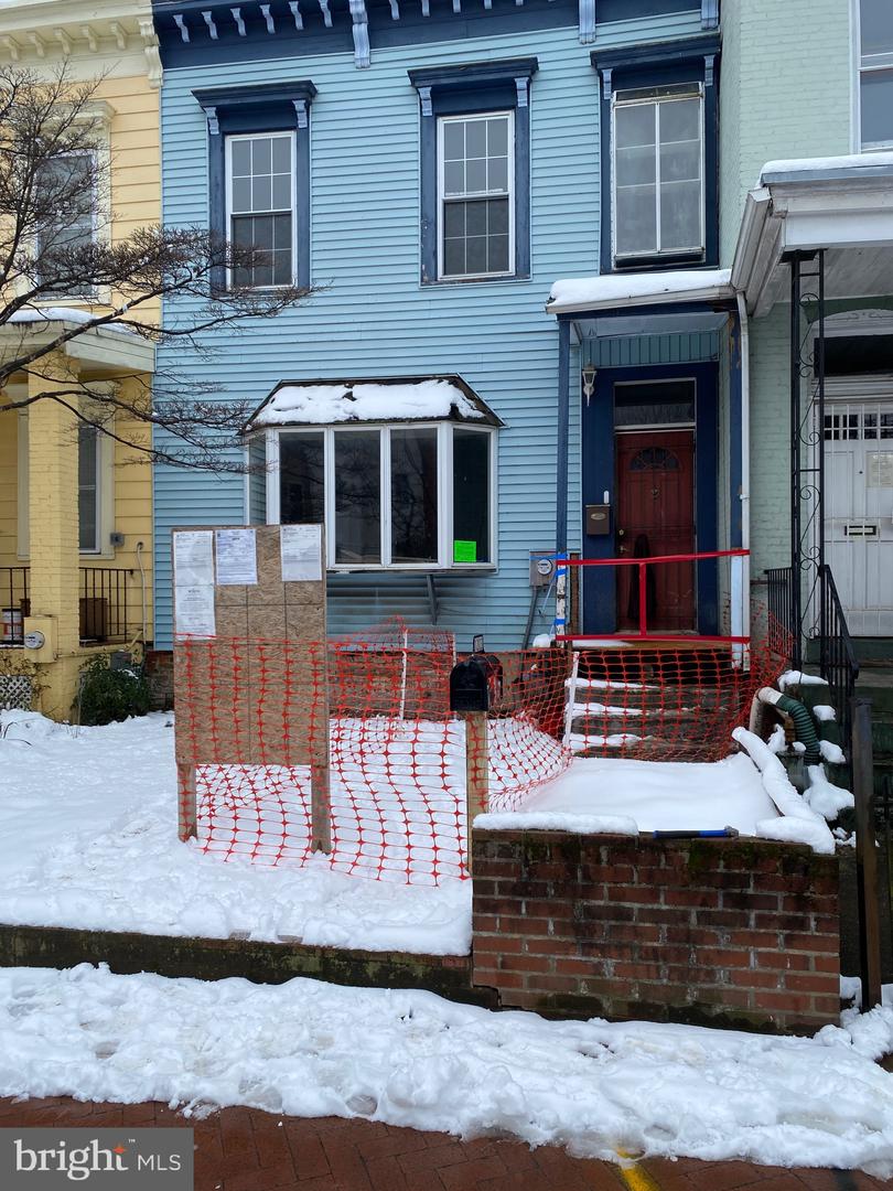 1203 G ST NE, WASHINGTON, District Of Columbia 20002, ,Residential,For sale,1203 G ST NE,DCDC2198100 MLS # DCDC2198100