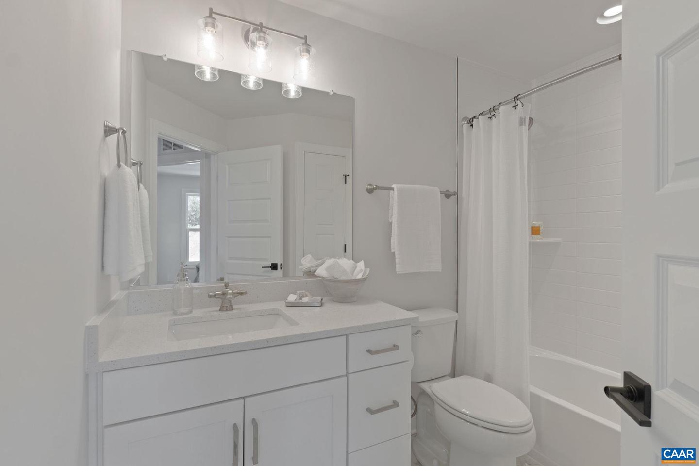 5012 LINDLEY LN, CHARLOTTESVILLE, Virginia 22901, 3 Bedrooms Bedrooms, ,2 BathroomsBathrooms,Residential,For sale,5012 LINDLEY LN,663877 MLS # 663877