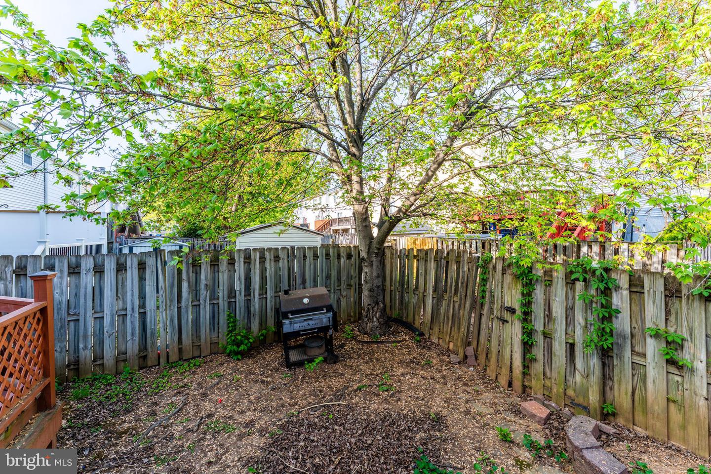 148 MEADOWS LN NE, LEESBURG, Virginia 20176, 3 Bedrooms Bedrooms, ,3 BathroomsBathrooms,Residential,For sale,148 MEADOWS LN NE,VALO2095176 MLS # VALO2095176