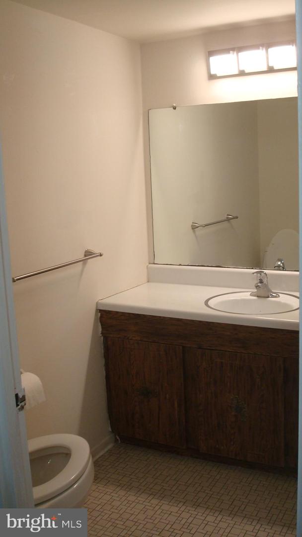 2624 REDCOAT DR #162, ALEXANDRIA, Virginia 22303, 2 Bedrooms Bedrooms, ,1 BathroomBathrooms,Residential,For sale,2624 REDCOAT DR #162,VAFX2237622 MLS # VAFX2237622