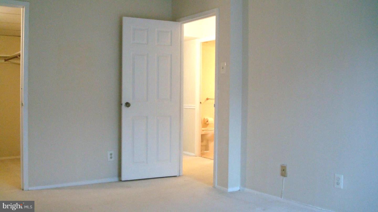 2624 REDCOAT DR #162, ALEXANDRIA, Virginia 22303, 2 Bedrooms Bedrooms, ,1 BathroomBathrooms,Residential,For sale,2624 REDCOAT DR #162,VAFX2237622 MLS # VAFX2237622
