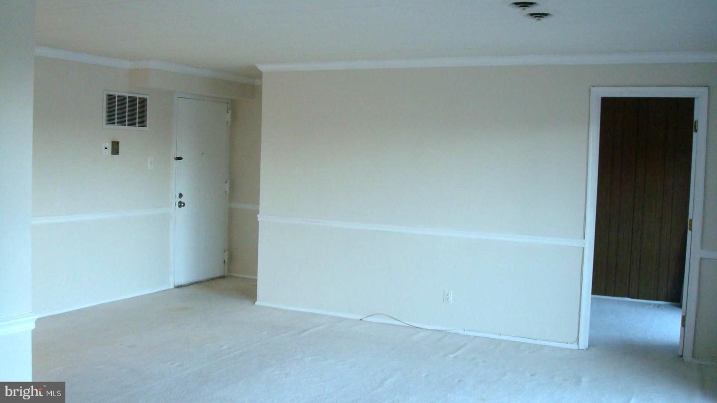 2624 REDCOAT DR #162, ALEXANDRIA, Virginia 22303, 2 Bedrooms Bedrooms, ,1 BathroomBathrooms,Residential,For sale,2624 REDCOAT DR #162,VAFX2237622 MLS # VAFX2237622