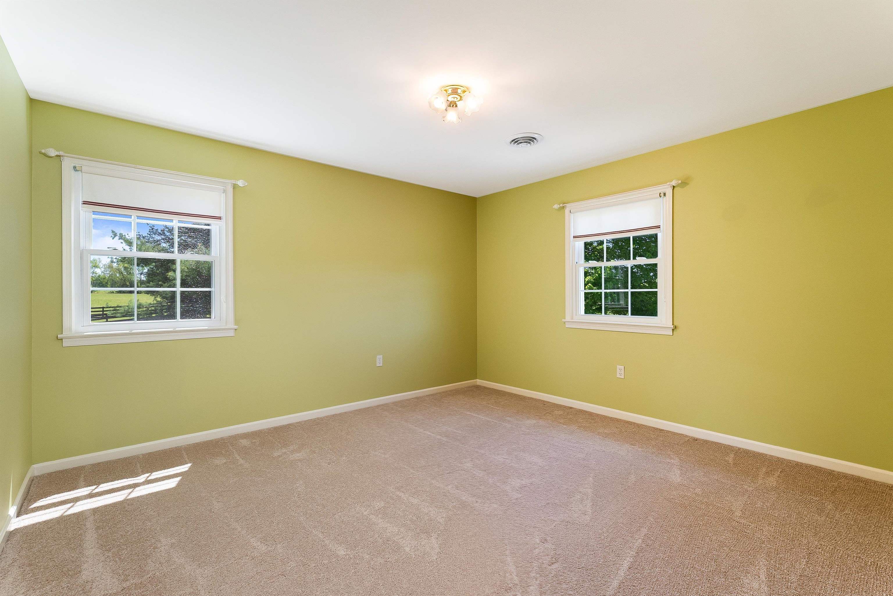 137 MISTY TRL, WAYNESBORO, Virginia 22980, 4 Bedrooms Bedrooms, ,2 BathroomsBathrooms,Residential,137 MISTY TRL,663890 MLS # 663890