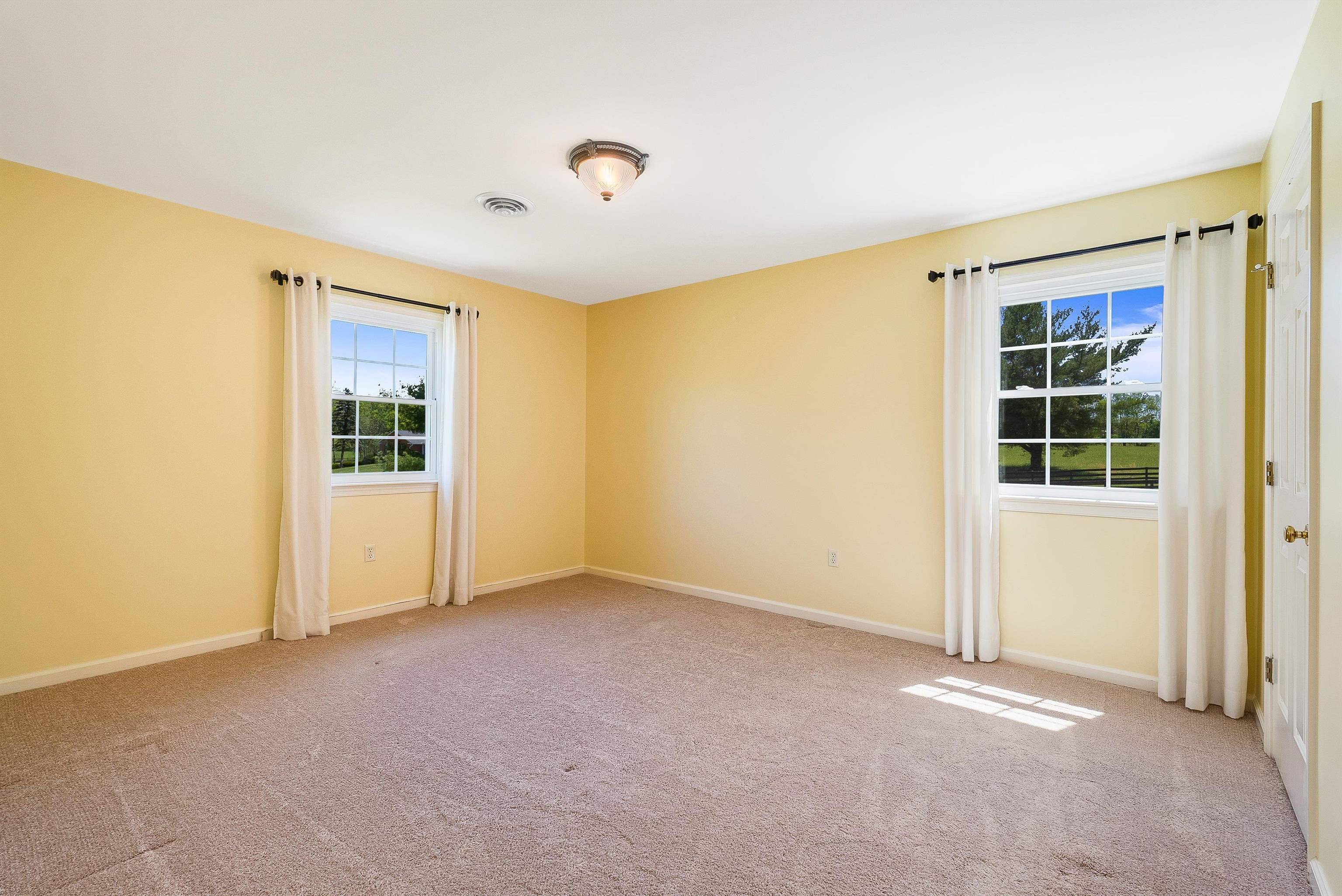 137 MISTY TRL, WAYNESBORO, Virginia 22980, 4 Bedrooms Bedrooms, ,2 BathroomsBathrooms,Residential,137 MISTY TRL,663890 MLS # 663890