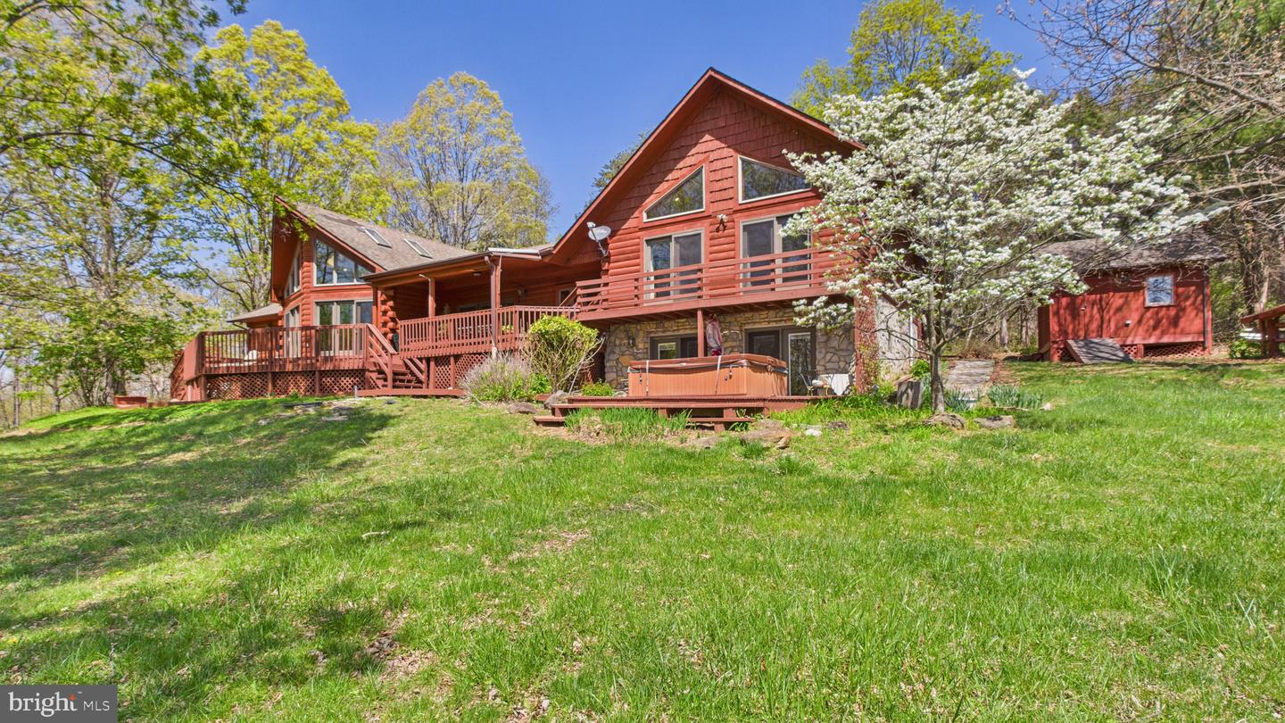 974 CROSS MOUNTAIN RD, LURAY, Virginia 22835, 4 Bedrooms Bedrooms, 6 Rooms Rooms,4 BathroomsBathrooms,Residential,For sale,974 CROSS MOUNTAIN RD,VAPA2004850 MLS # VAPA2004850