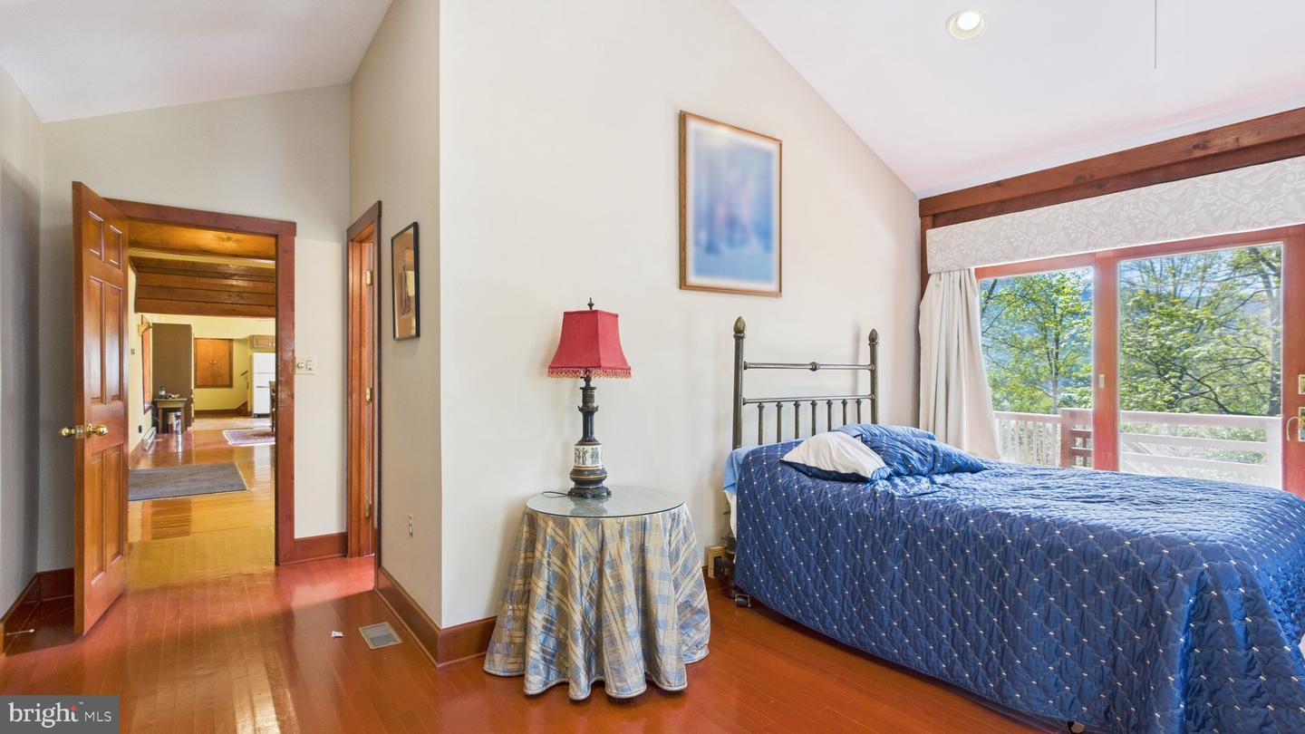 974 CROSS MOUNTAIN RD, LURAY, Virginia 22835, 4 Bedrooms Bedrooms, 6 Rooms Rooms,4 BathroomsBathrooms,Residential,For sale,974 CROSS MOUNTAIN RD,VAPA2004850 MLS # VAPA2004850