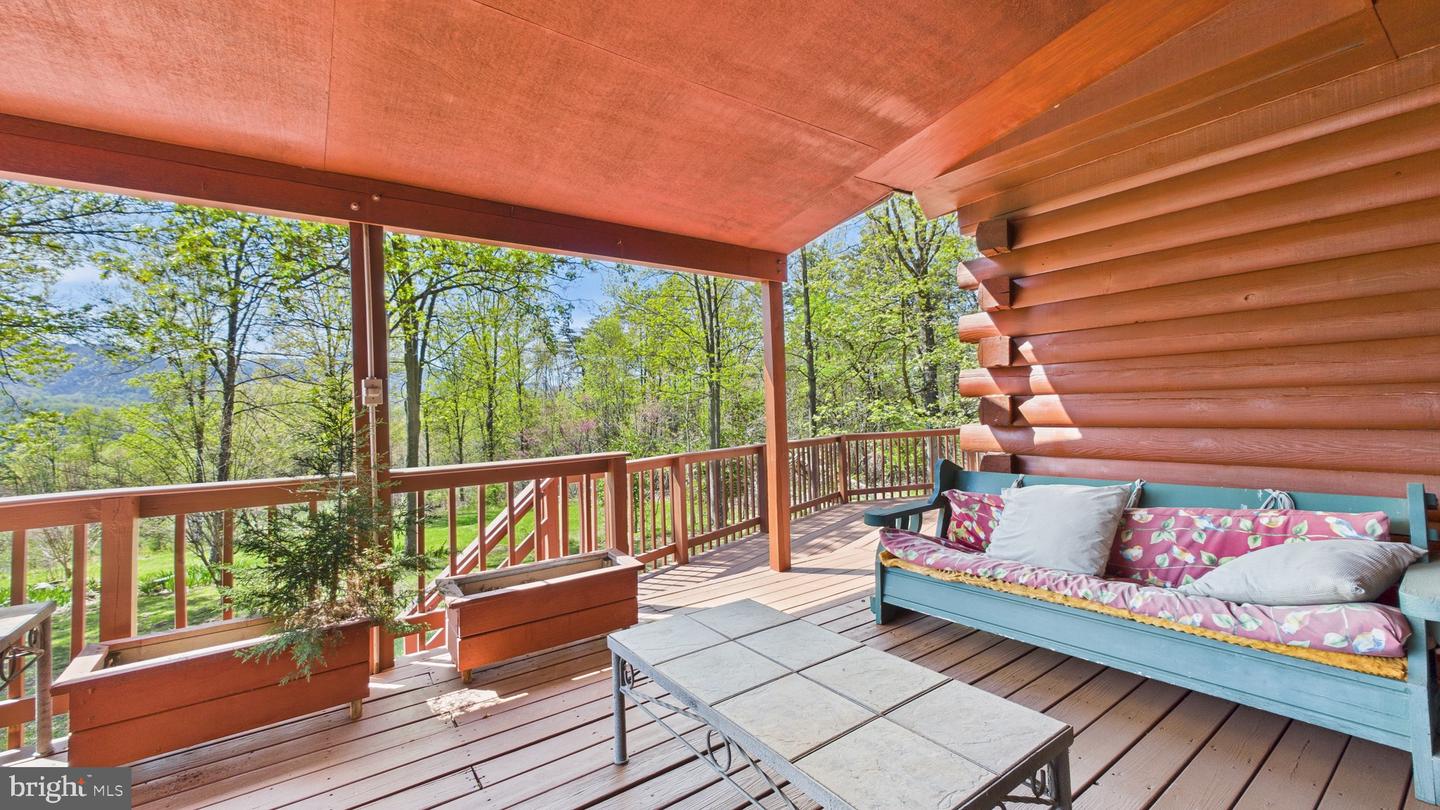 974 CROSS MOUNTAIN RD, LURAY, Virginia 22835, 4 Bedrooms Bedrooms, 6 Rooms Rooms,4 BathroomsBathrooms,Residential,For sale,974 CROSS MOUNTAIN RD,VAPA2004850 MLS # VAPA2004850