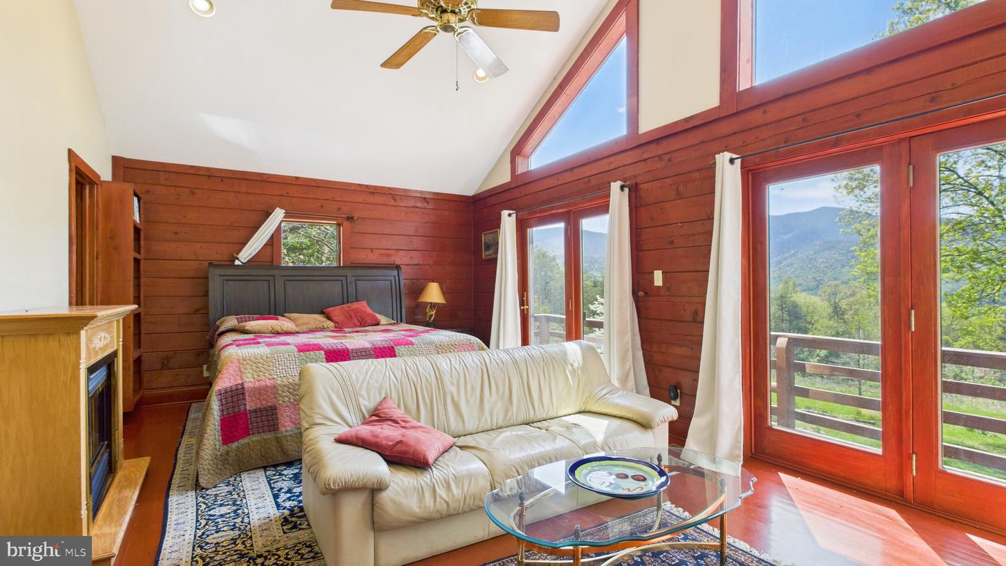 974 CROSS MOUNTAIN RD, LURAY, Virginia 22835, 4 Bedrooms Bedrooms, 6 Rooms Rooms,4 BathroomsBathrooms,Residential,For sale,974 CROSS MOUNTAIN RD,VAPA2004850 MLS # VAPA2004850