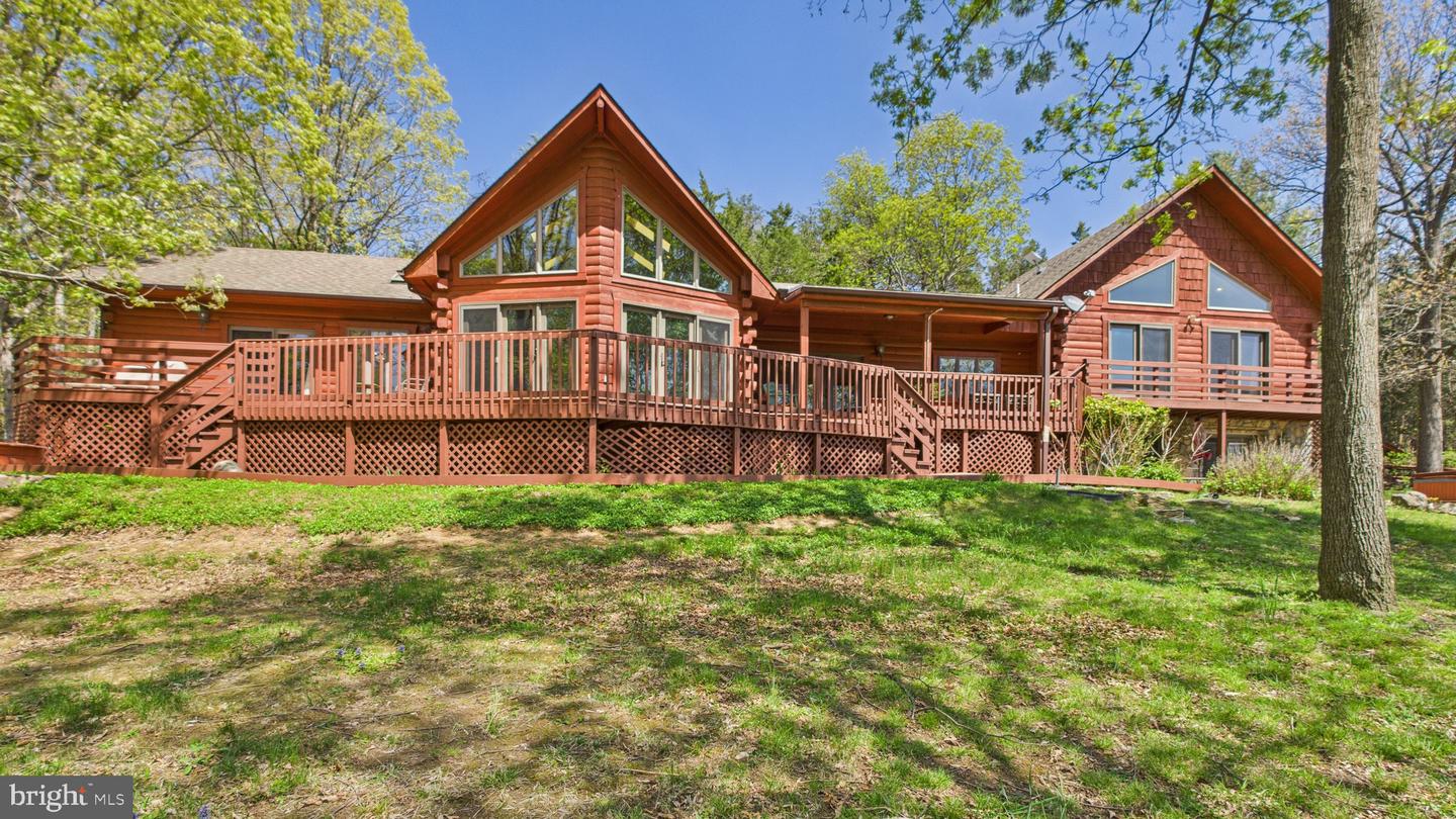 974 CROSS MOUNTAIN RD, LURAY, Virginia 22835, 4 Bedrooms Bedrooms, 6 Rooms Rooms,4 BathroomsBathrooms,Residential,For sale,974 CROSS MOUNTAIN RD,VAPA2004850 MLS # VAPA2004850