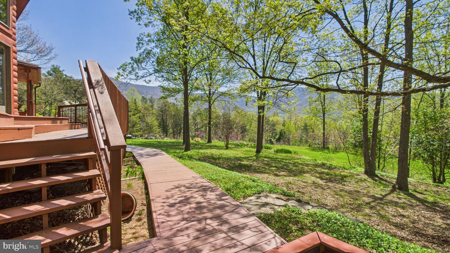974 CROSS MOUNTAIN RD, LURAY, Virginia 22835, 4 Bedrooms Bedrooms, 6 Rooms Rooms,4 BathroomsBathrooms,Residential,For sale,974 CROSS MOUNTAIN RD,VAPA2004850 MLS # VAPA2004850