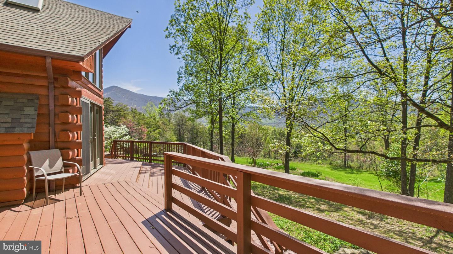 974 CROSS MOUNTAIN RD, LURAY, Virginia 22835, 4 Bedrooms Bedrooms, 6 Rooms Rooms,4 BathroomsBathrooms,Residential,For sale,974 CROSS MOUNTAIN RD,VAPA2004850 MLS # VAPA2004850