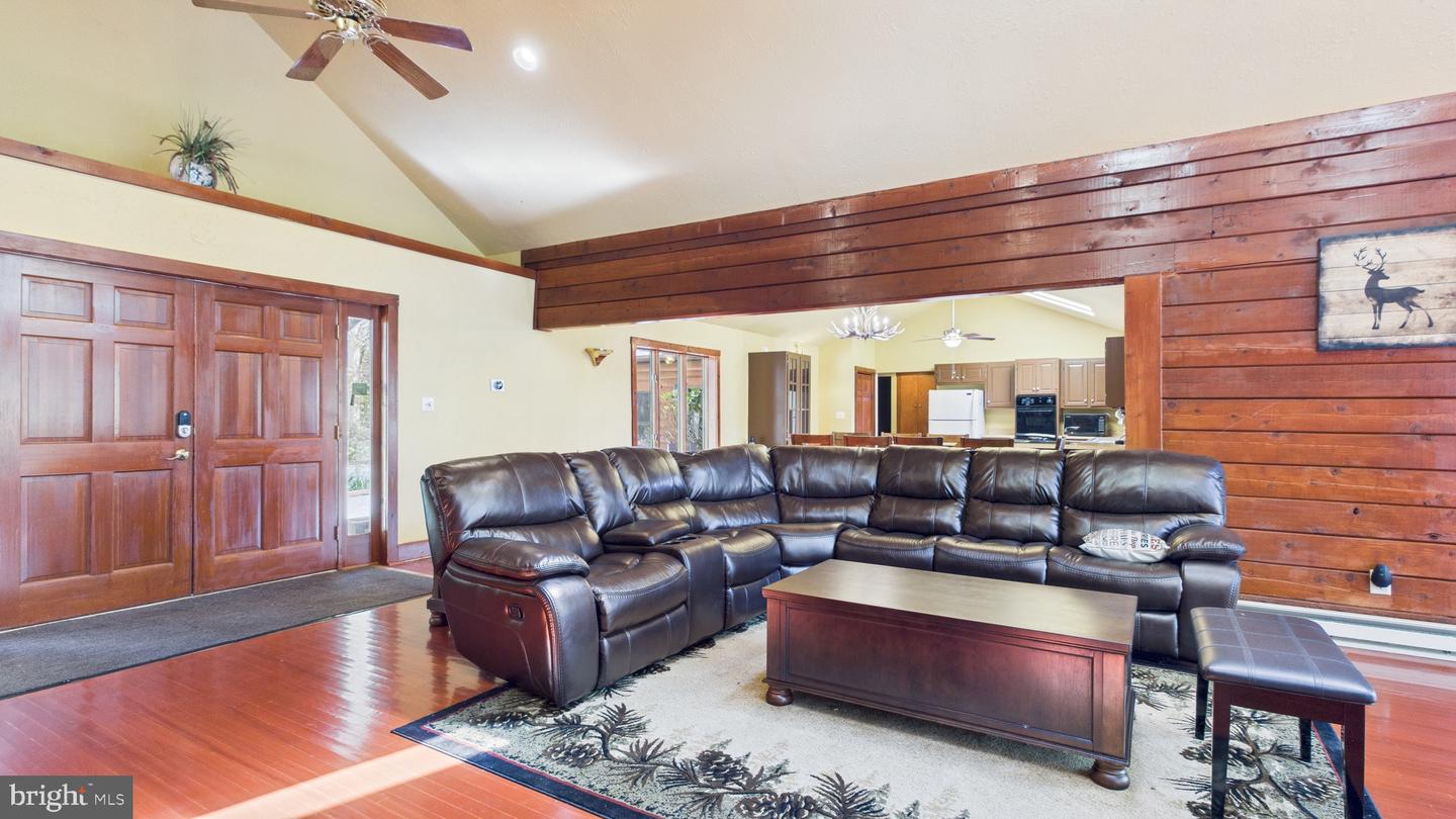 974 CROSS MOUNTAIN RD, LURAY, Virginia 22835, 4 Bedrooms Bedrooms, 6 Rooms Rooms,4 BathroomsBathrooms,Residential,For sale,974 CROSS MOUNTAIN RD,VAPA2004850 MLS # VAPA2004850
