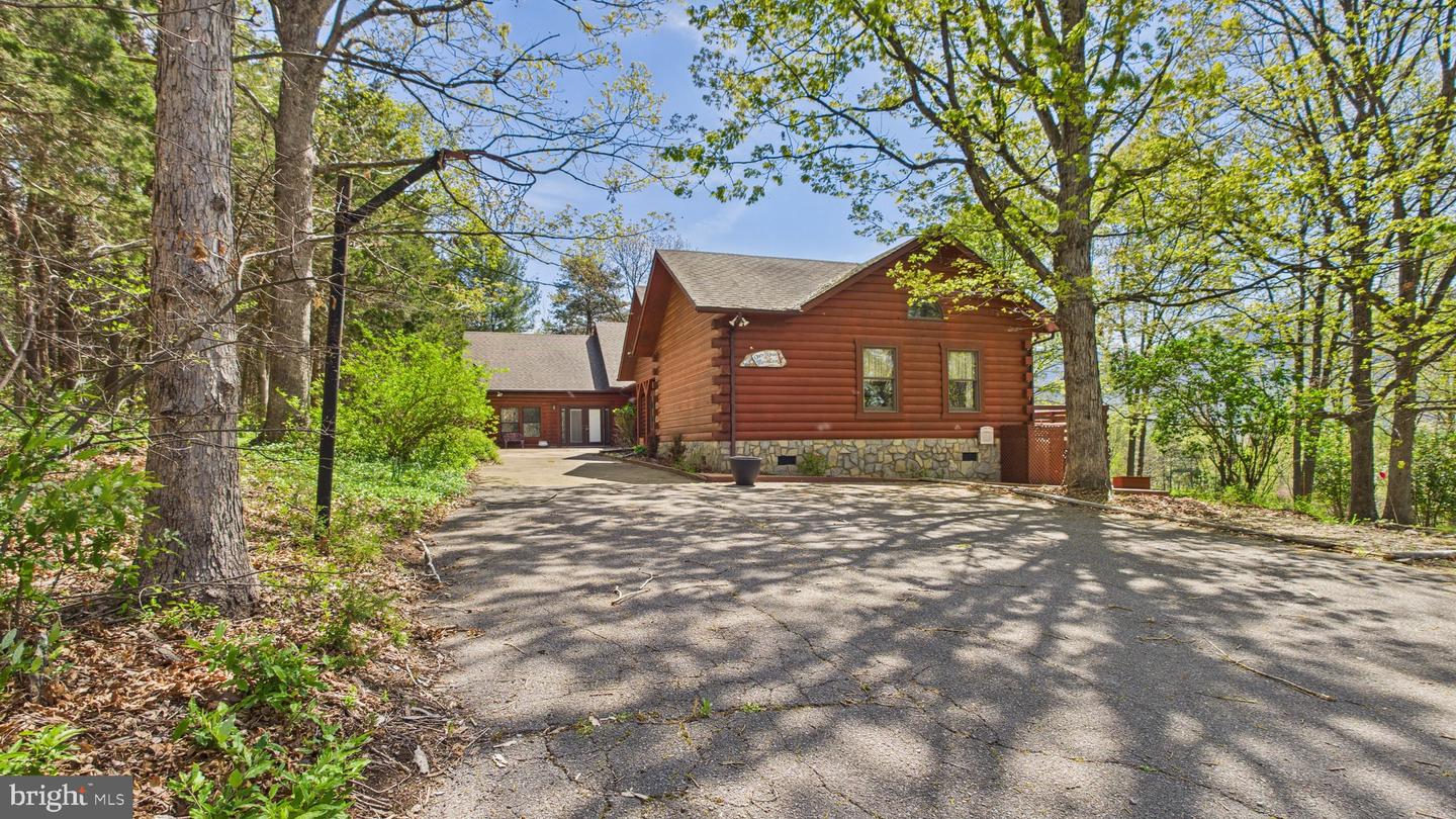 974 CROSS MOUNTAIN RD, LURAY, Virginia 22835, 4 Bedrooms Bedrooms, 6 Rooms Rooms,4 BathroomsBathrooms,Residential,For sale,974 CROSS MOUNTAIN RD,VAPA2004850 MLS # VAPA2004850