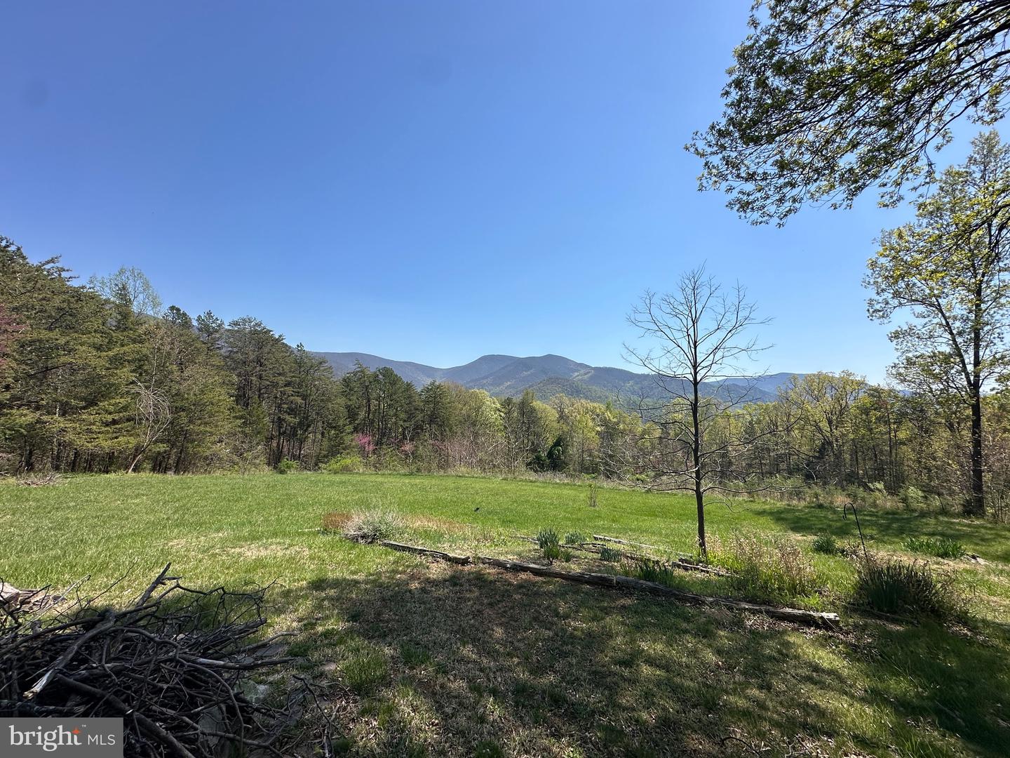 974 CROSS MOUNTAIN RD, LURAY, Virginia 22835, 4 Bedrooms Bedrooms, 6 Rooms Rooms,4 BathroomsBathrooms,Residential,For sale,974 CROSS MOUNTAIN RD,VAPA2004850 MLS # VAPA2004850