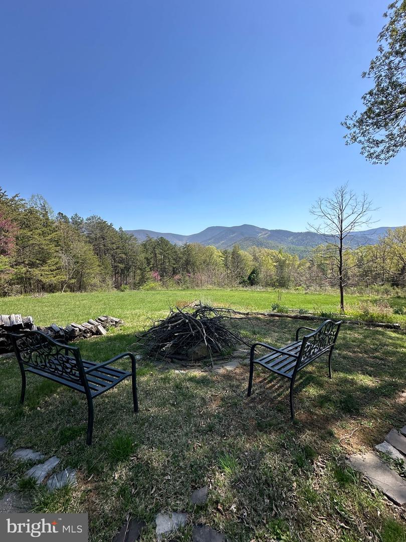 974 CROSS MOUNTAIN RD, LURAY, Virginia 22835, 4 Bedrooms Bedrooms, 6 Rooms Rooms,4 BathroomsBathrooms,Residential,For sale,974 CROSS MOUNTAIN RD,VAPA2004850 MLS # VAPA2004850