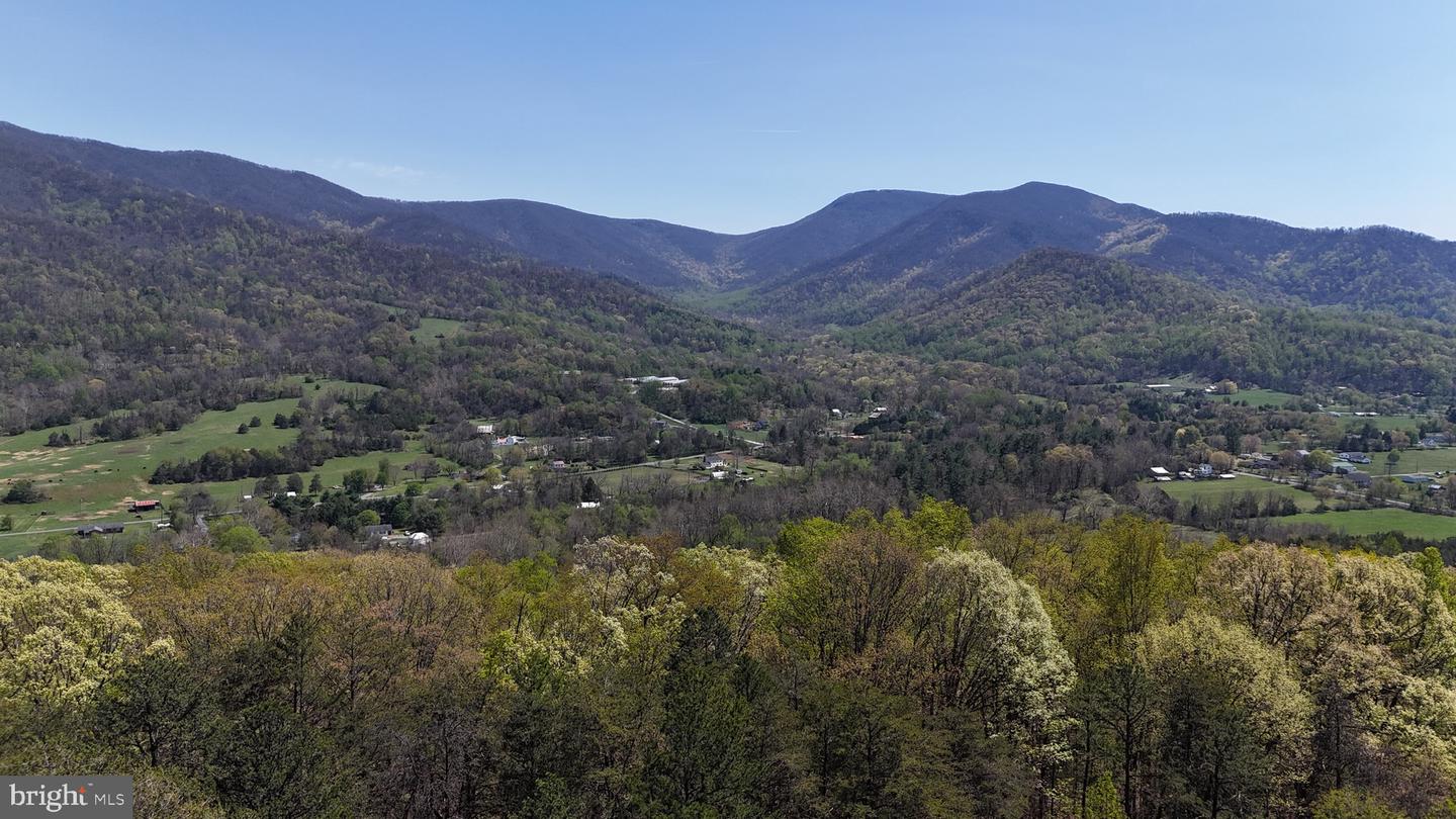 974 CROSS MOUNTAIN RD, LURAY, Virginia 22835, 4 Bedrooms Bedrooms, 6 Rooms Rooms,4 BathroomsBathrooms,Residential,For sale,974 CROSS MOUNTAIN RD,VAPA2004850 MLS # VAPA2004850